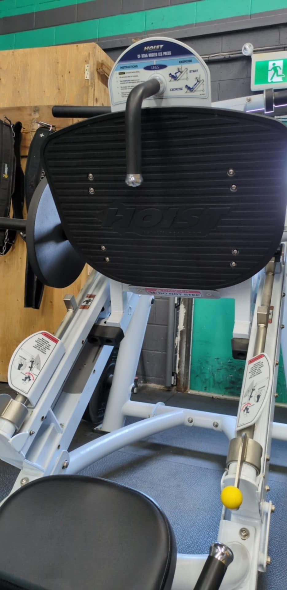 USED HOIST FITNESS FULL COMMERCIAL LEG PRESS contact us for price